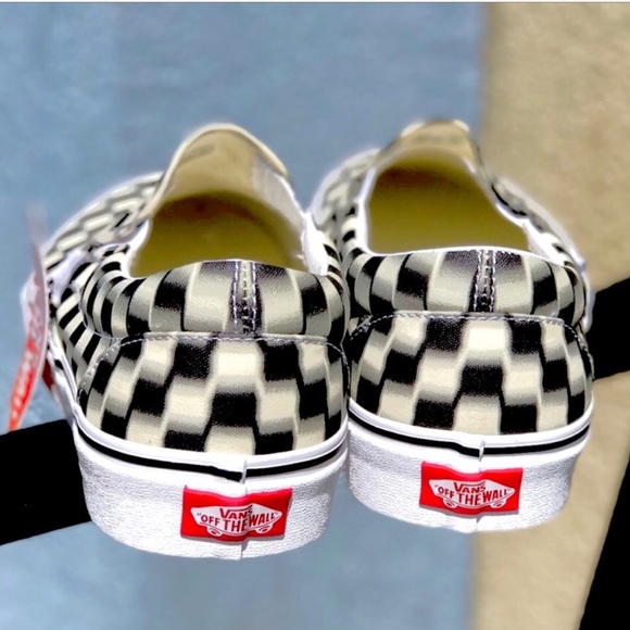 NWT Vans 5 ⭐️ Checkerboard Trippy Slip on - Picture 6 of 6